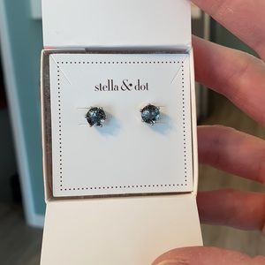 Brand new Stella & Dot Smokey studs!!